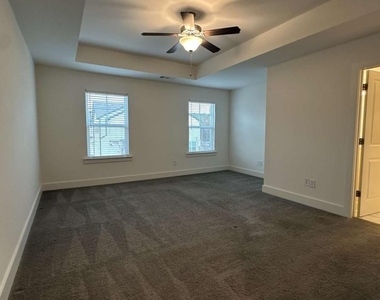 263 Auburn Valley Way - Photo Thumbnail 15