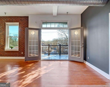 1158 Ponce De Leon Avenue Ne - Photo Thumbnail 5