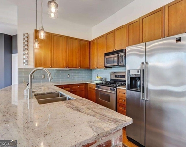 1158 Ponce De Leon Avenue Ne - Photo Thumbnail 9