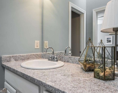 691 Bonaventure Avenue Ne - Photo Thumbnail 15