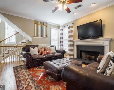 691 Bonaventure Avenue Ne - Photo Thumbnail 6