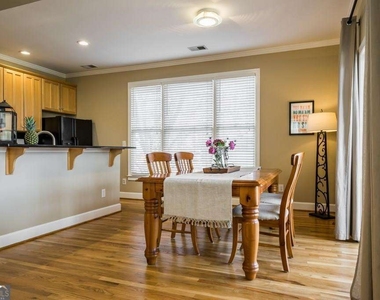 691 Bonaventure Avenue Ne - Photo Thumbnail 10