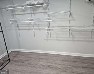 989 Rudolph Street - Photo Thumbnail 5