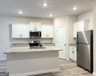 4113 Oakwood Ter Court - Photo Thumbnail 7
