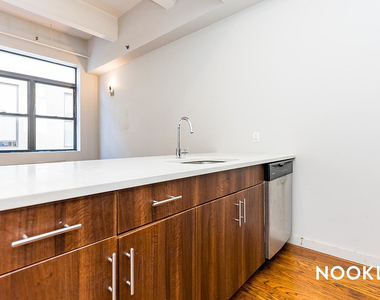 566 Dekalb Ave - Photo Thumbnail 8
