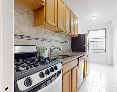 East 38th Street - Photo Thumbnail 11