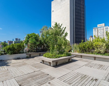 East 38th Street - Photo Thumbnail 14