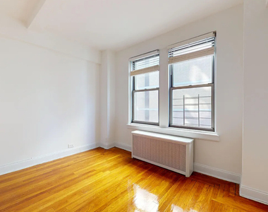 East 38th Street - Photo Thumbnail 6
