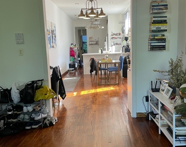 638 Warren Street - Photo Thumbnail 2