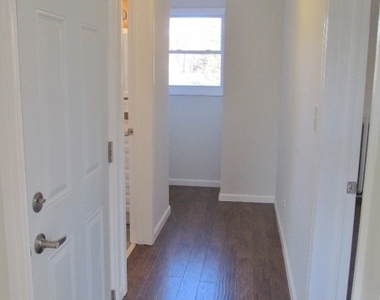 281 S Washington Ave - Photo Thumbnail 5