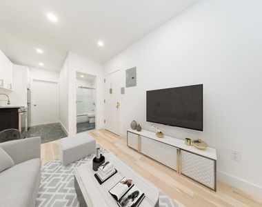 703 9th Avenue - Photo Thumbnail 8