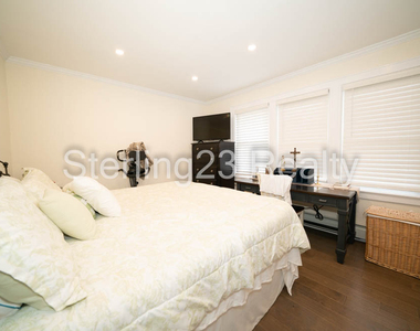 21-19 46th Street - Photo Thumbnail 11