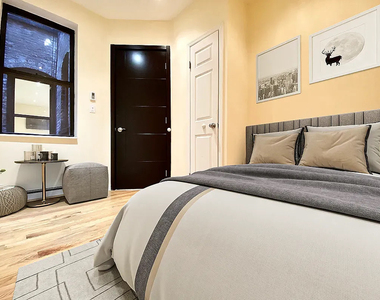 342 Manhattan Avenue - Photo Thumbnail 5