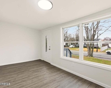 28 Brandies Road - Photo Thumbnail 18
