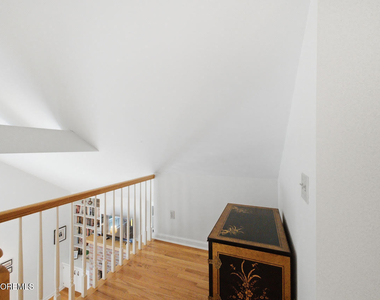 145 Osborne Avenue - Photo Thumbnail 12