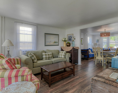 59 Kingsley Place - Photo Thumbnail 3