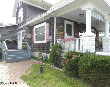 100 Columbia Avenue - Photo Thumbnail 1