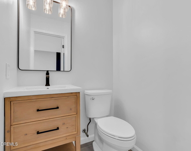 190 Spruce Street - Photo Thumbnail 6