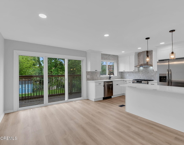 190 Spruce Street - Photo Thumbnail 7