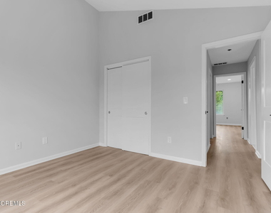 190 Spruce Street - Photo Thumbnail 24