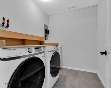190 Spruce Street - Photo Thumbnail 28