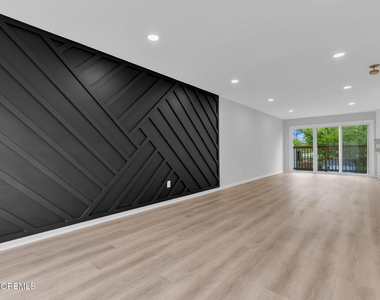 190 Spruce Street - Photo Thumbnail 5