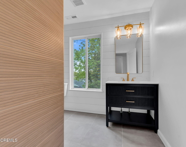 190 Spruce Street - Photo Thumbnail 27