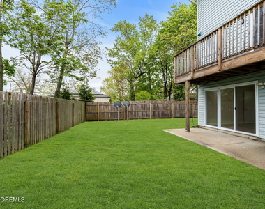 190 Spruce Street - Photo Thumbnail 34