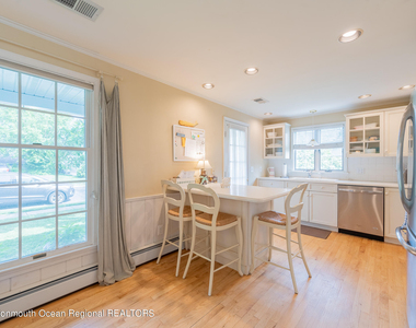 303 Bell Place - Photo Thumbnail 20