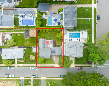 303 Bell Place - Photo Thumbnail 34
