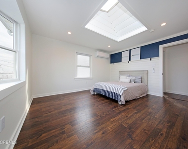67 S Bay Avenue - Photo Thumbnail 22