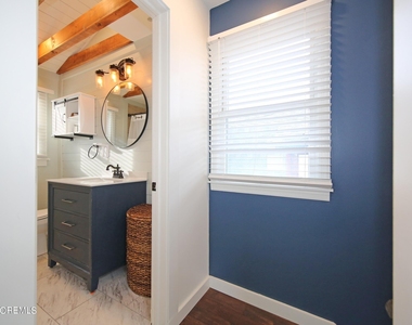 67 S Bay Avenue - Photo Thumbnail 28