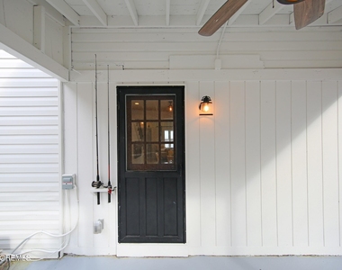 67 S Bay Avenue - Photo Thumbnail 6