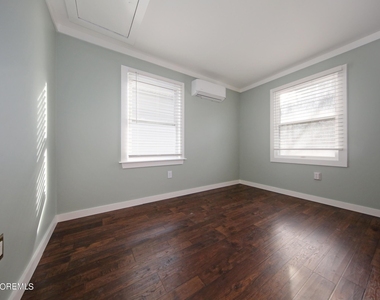67 S Bay Avenue - Photo Thumbnail 27