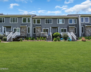 57 Mccormick Avenue S - Photo Thumbnail 29