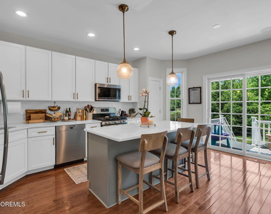 57 Mccormick Avenue S - Photo Thumbnail 12