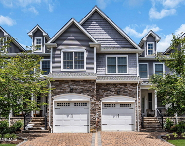 57 Mccormick Avenue S - Photo Thumbnail 1