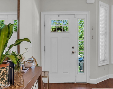57 Mccormick Avenue S - Photo Thumbnail 4