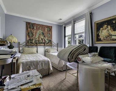 536 St Andrews Place - Photo Thumbnail 16