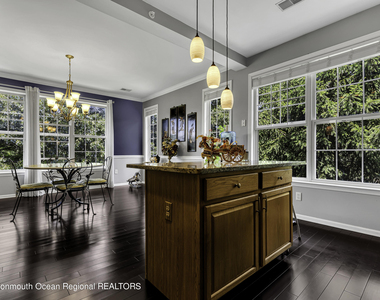 536 St Andrews Place - Photo Thumbnail 12