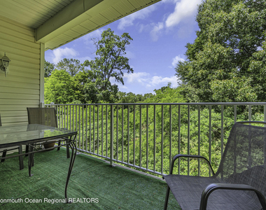 536 St Andrews Place - Photo Thumbnail 18
