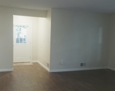 71 Azalea Circle - Photo Thumbnail 3