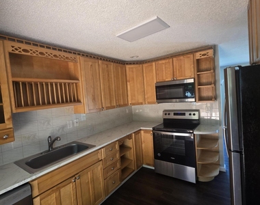 151 Shenandoah Boulevard - Photo Thumbnail 10