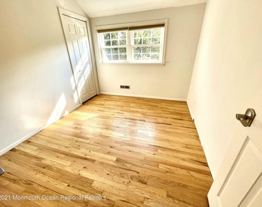 12 Branch Road - Photo Thumbnail 9