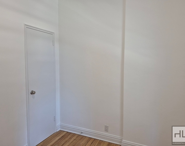 East 83rd Street - Photo Thumbnail 13
