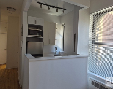 East 83rd Street - Photo Thumbnail 2