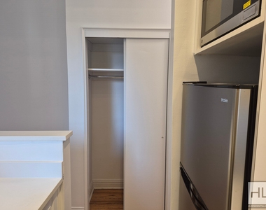 East 83rd Street - Photo Thumbnail 5