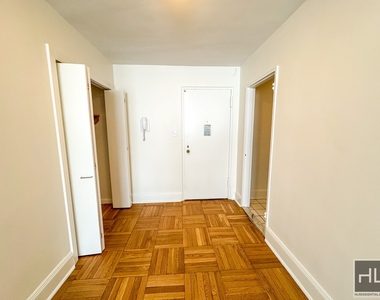 East 79th Street - Photo Thumbnail 1