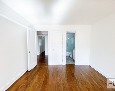East 38 Street - Photo Thumbnail 2