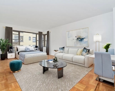 East 55 Street - Photo Thumbnail 1